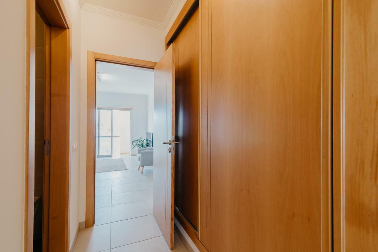 Casa Da Avenida Apartment โอลเญา ภายนอก รูปภาพ